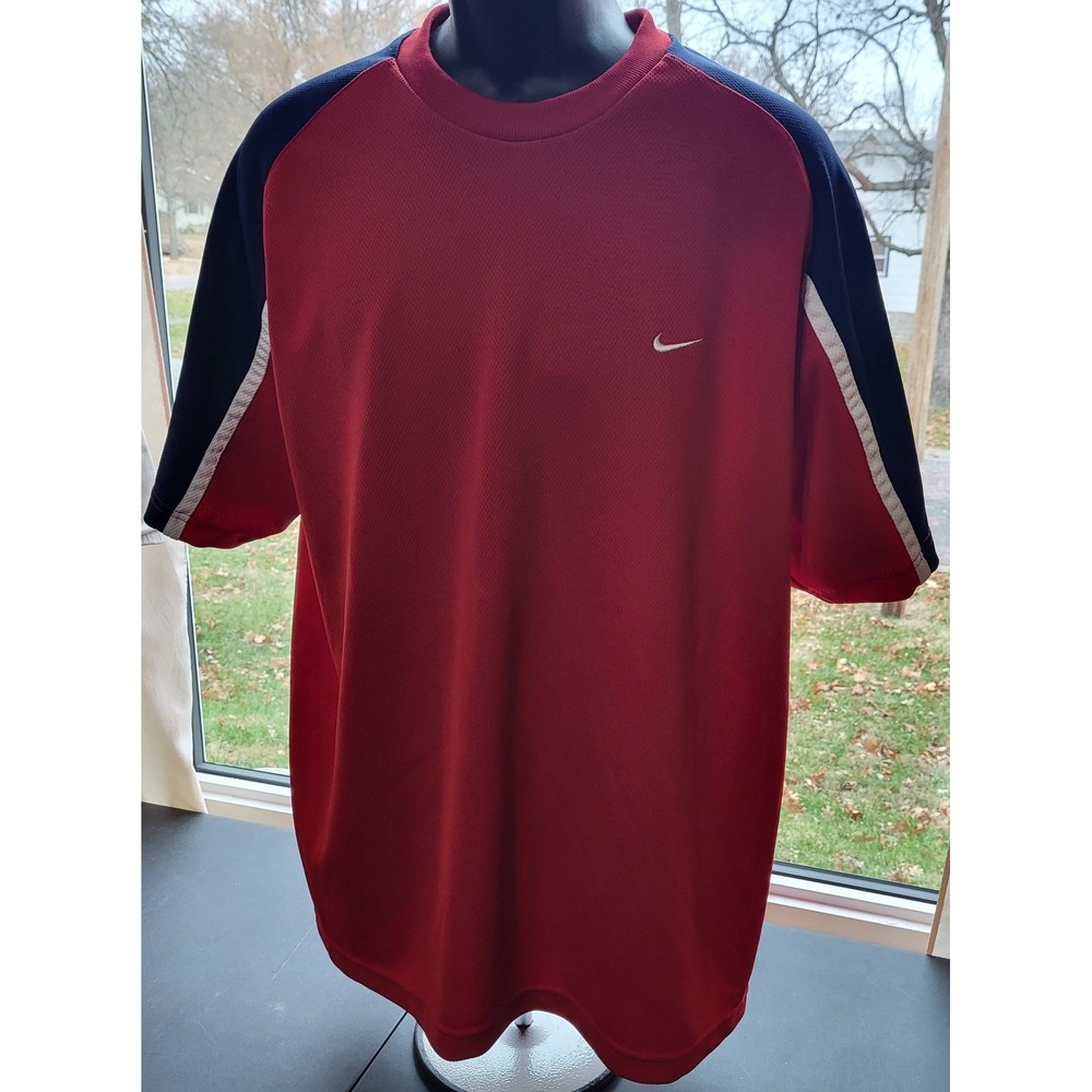 Nike Athletic T-Shirt Mens XL Red Navy Blue Colorblock Mesh Performance Top